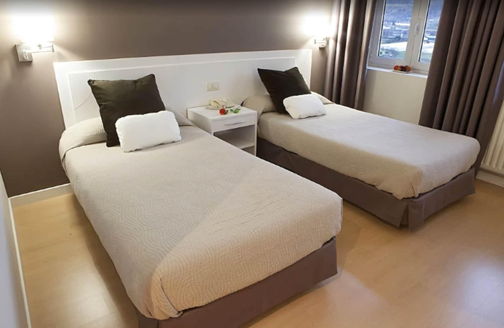 Hotel Seminario Aeropuerto Bilbao Derio Luaran gambar